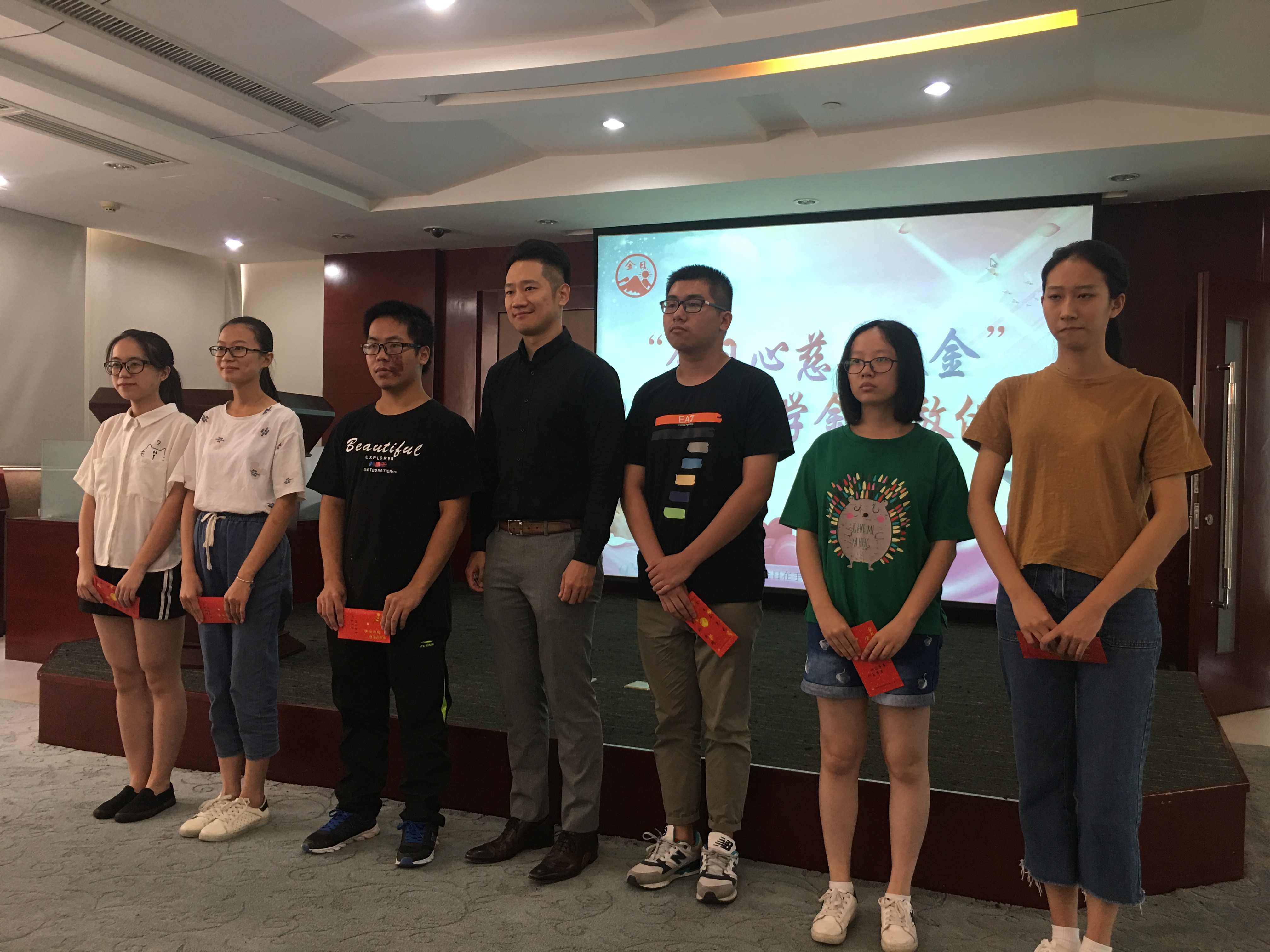 http://cszh-10069309.file.myqcloud.com/2017_08/1a980eb7e6e0b236017a2ddf5660dce1.jpg